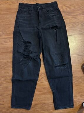 American Eagle Outfitters Black Relaxed Mom Jean